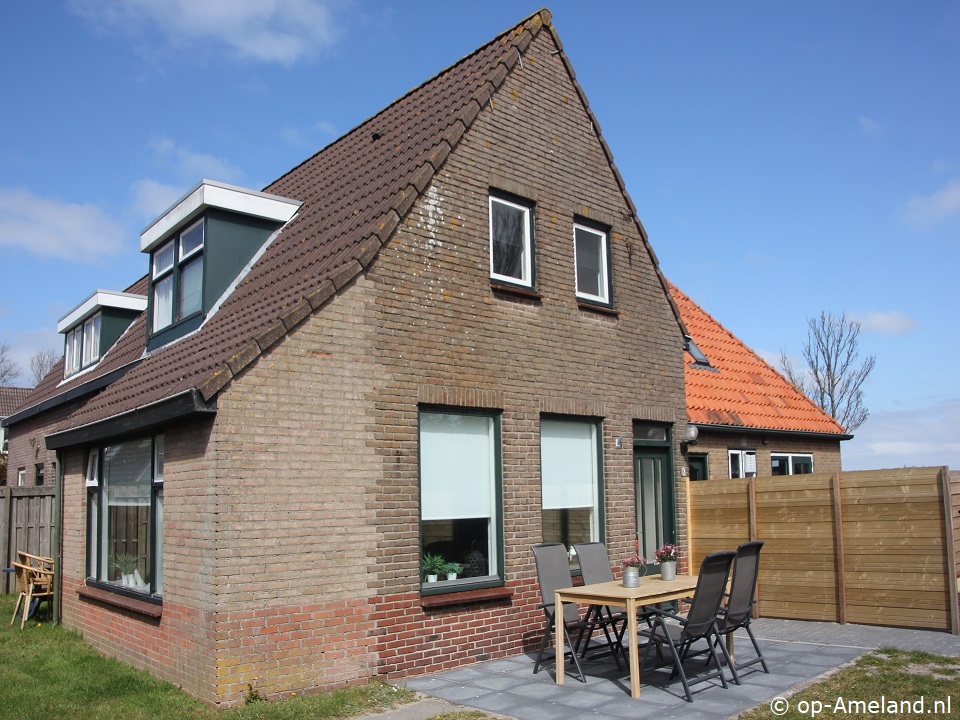 Buitenaanzicht Uuthof, Voorhuis Buitenaanzicht Uuthof, Voorhuis